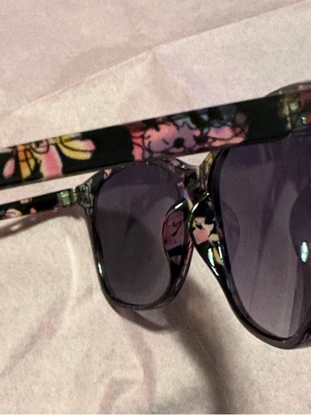 Women's Floral-Accent Black Sunglasses Sunsentials by Foster Grant - Picture 3 of 4
